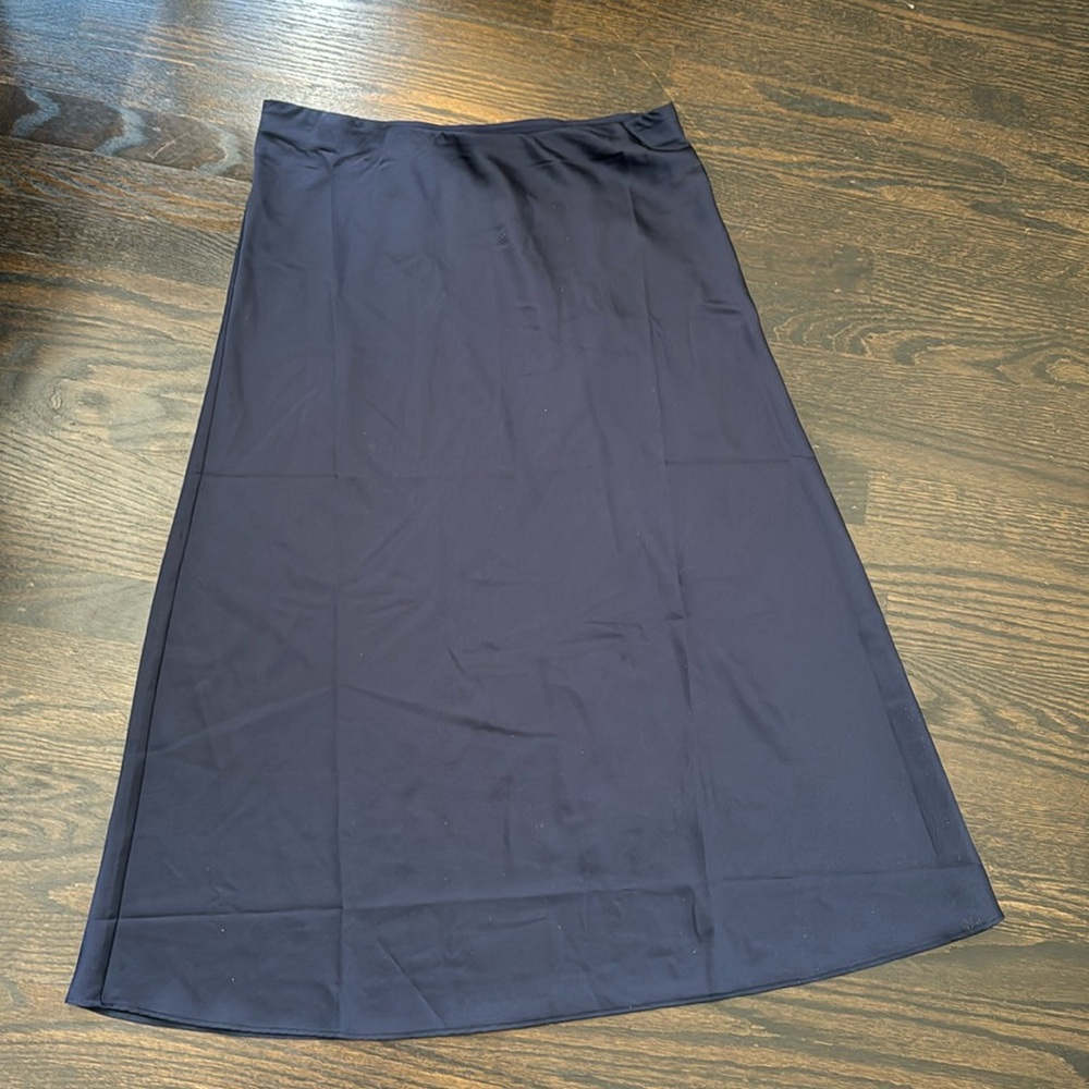J.crew navy slip skirt. Size S.